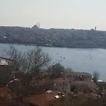 Deniz Manzarasi, Marti Sesleri Esliginde Апартаменты *