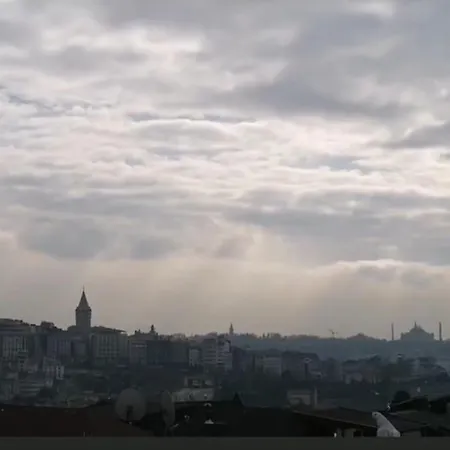 Apartment Deniz Manzarasi, Marti Sesleri Esliginde Istanbul