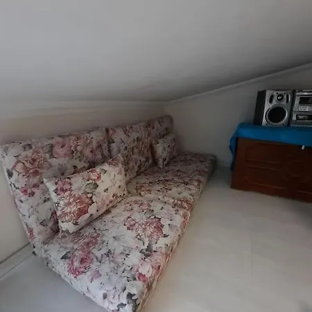 Apartment Deniz Manzarasi, Marti Sesleri Esliginde *