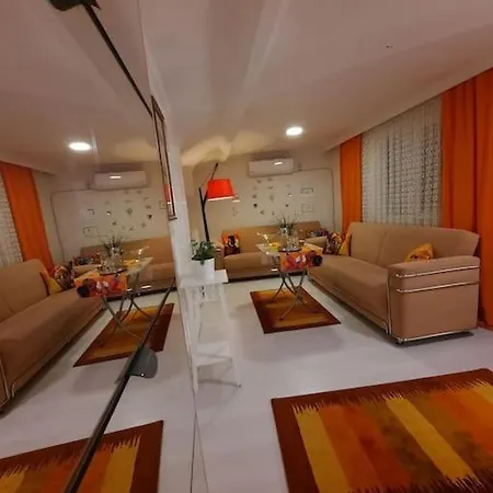 Deniz Manzarasi, Marti Sesleri Esliginde Istanbul