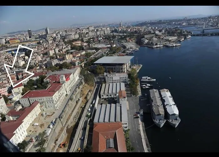 Deniz Manzarasi, Marti Sesleri Esliginde شقة