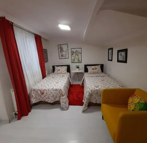 Deniz Manzarasi, Marti Sesleri Esliginde اسطنبول