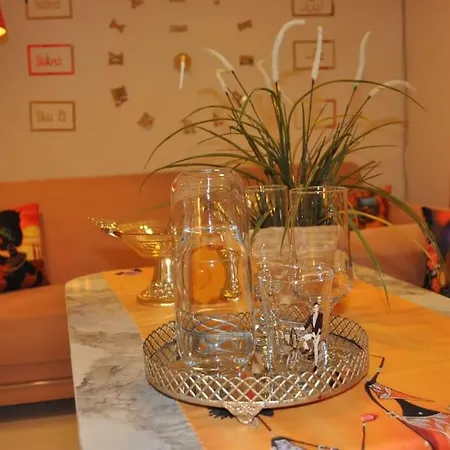 Apartment Deniz Manzarasi, Marti Sesleri Esliginde Istanbul