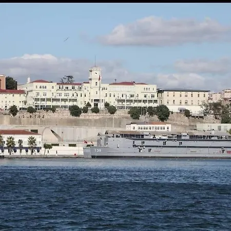 Deniz Manzarasi, Marti Sesleri Esliginde Daire İstanbul